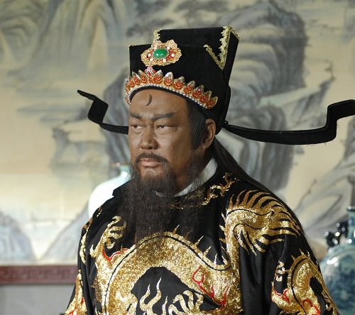包青天16年后重出江湖 铁三角办案现时代精神