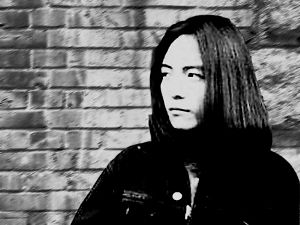 许巍:用作品和人生经历教我们走出迷惘_<em>大陆</em>新