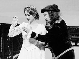 晚秋朱杰:拍电视剧很累 为几万块钱不值_内地