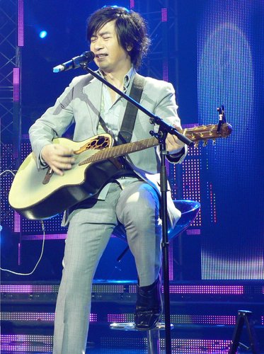 黄舒骏钦点综艺天后阿雅 改编《子曰》共同献