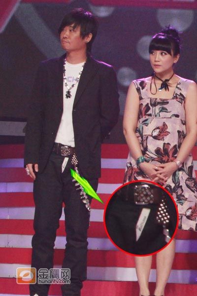 快女总决赛李延亮没拉拉链? 何炅作证是误会_