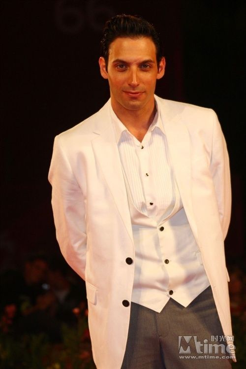 威尼斯电影节第八日:活死人对阵东西方美女