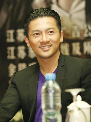 《风声》昨日南京宣传 周迅被誉张曼玉第二
