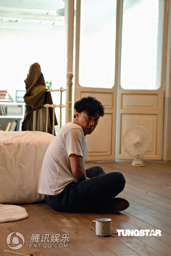 陈奕迅来台拍摄《心的距离》MV 完美诠释偏执