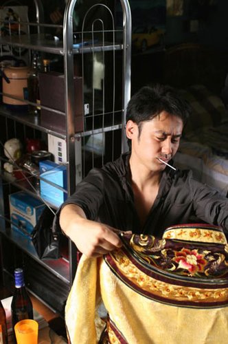 《嫁衣》掀中年女人情感风暴 刘蓓深陷姐弟恋