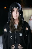 萧亚轩献出最大胆尺度 拍摄《倒数》MV展开宣