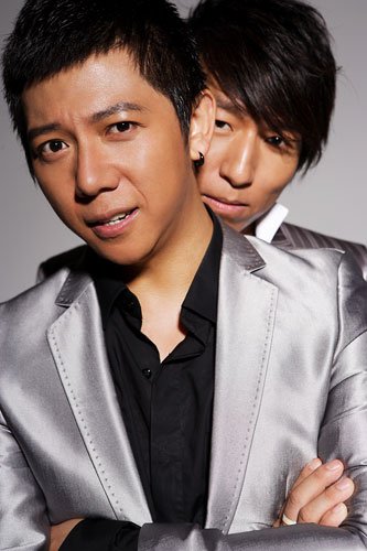 视频:羽泉畅聊新碟 希望每人心中都有一个羽泉