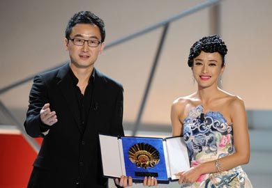 秦岚：与陆川在一起很幸福 还没有想过结婚