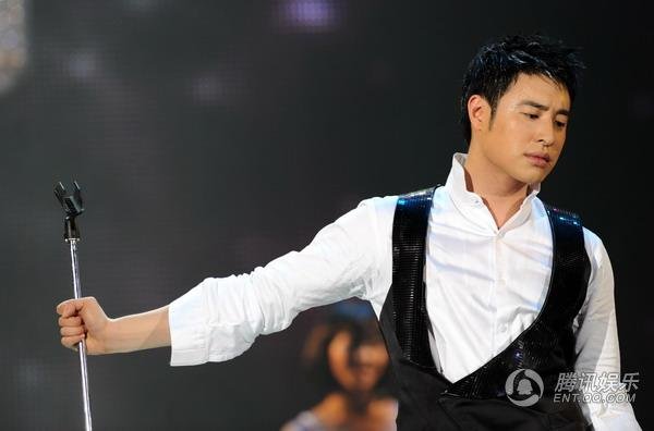 十全十美后再战工体 潘玮柏承诺攻下鸟巢(图)_