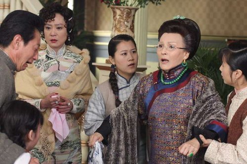 《钻石豪门》上海热播 陈莎莉倾情出演大家长