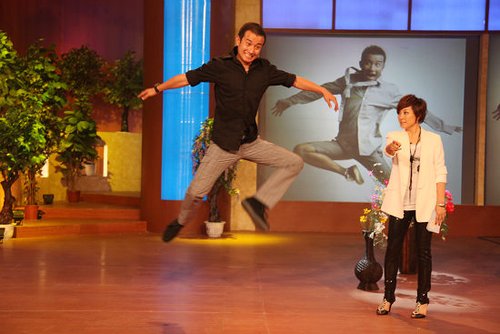 《非常静距离》入围卫视谈话栏目满意度排行榜