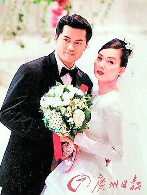 52岁吕良伟坐拥10亿身家 老婆是内地高干子弟