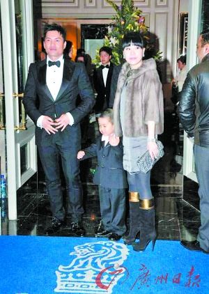 52岁吕良伟坐拥10亿身家 老婆是内地高干子弟