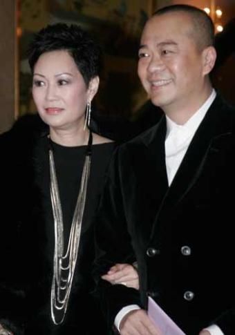 男星也嫁豪门 吕良伟娶<em>高干</em>言承旭牵手关颖_