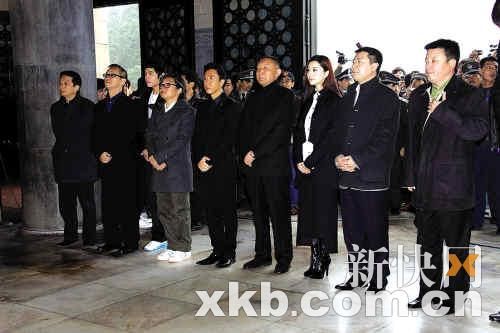 《十月围城》南京拜谒中山陵 <em>韩三平</em>客串出现