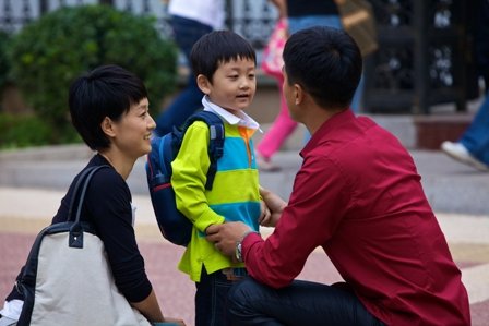 <em>马伊琍</em>展爱的芳华 新戏与爱子亲密接触(图)_内