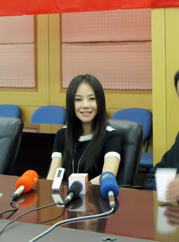 天寒地冻《阳光》送暖 女许三多何琳亮相南京 