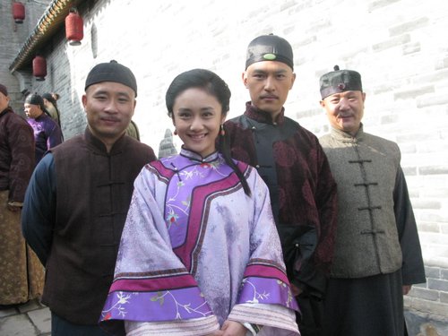 《河洛图》热拍 刘芸饰传奇女子经商有道_内地