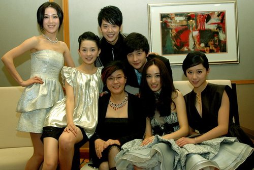 新《红楼》李少红获评年度精英人物