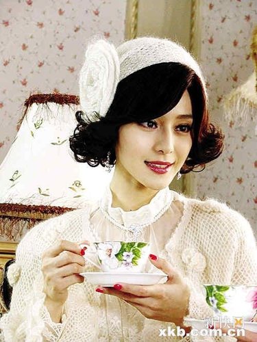 范冰冰版“金大班”受质疑 被指将舞女演成圣女