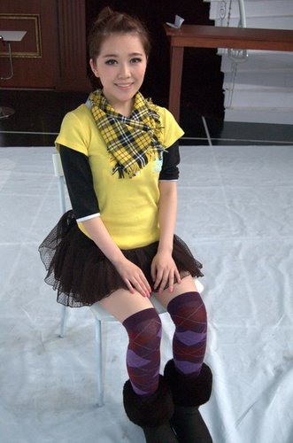 唐笑主持《百科全说》风格渐成 新单曲紧张筹