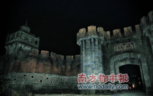 《让子弹飞》广东热拍 姜文发哥片场双雄交锋