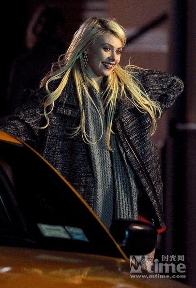 《<em>绯闻女孩</em>》兢兢业业 <em>街头</em>拍戏主演全阵容_海