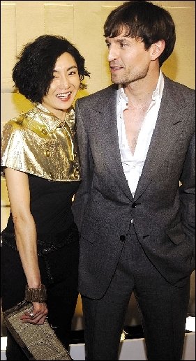 张曼玉被曝与男友已订婚 双方家长秘密会面图