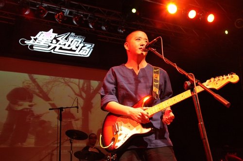 郝云演唱会现场爆满 重量级嘉宾捧场高潮不断