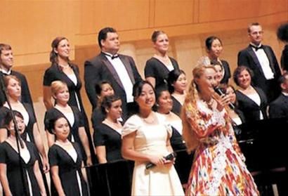 组图：“最土谋女郎”魏敏芝美国生活照曝光