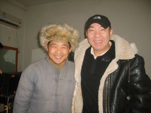 正文 备受关注的《金婚风雨情》正在北京紧张拍摄,新晋实力演员来喜
