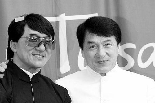 成龙入驻好莱坞蜡像馆 真假巨星上演黑白双煞