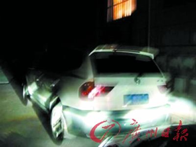 过气女星开宝马辱骂殴打妇女 哭泣叫嚣小心被砍