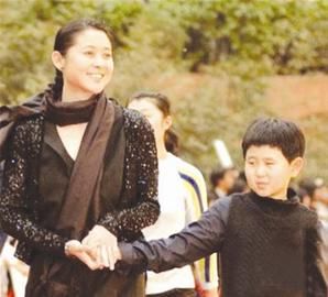 关于倪萍,人间有大爱的大学毕业论文范文