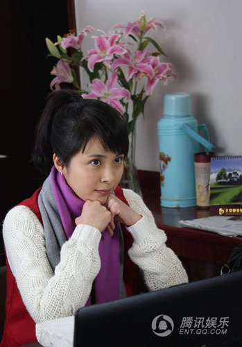 杨若兮热心助阵公益片 《交锋》中变身心理医生