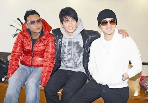 春晚节目单网上曝光 宋祖英打头王菲赵本山随