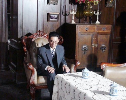 曲高位出演《红色摇篮》 演技逼真令人憎恶