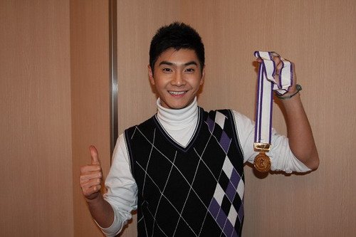 邢傲伟承诺献金牌厚礼 爱徒止步四强黑楠感遗憾