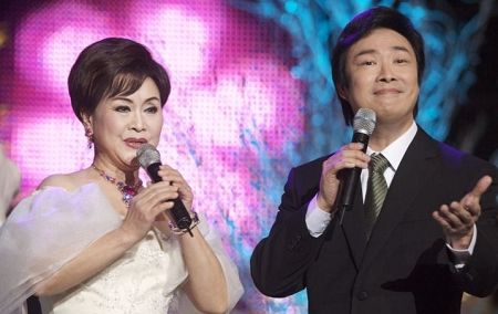 李谷一费玉清首度对唱《乡恋》