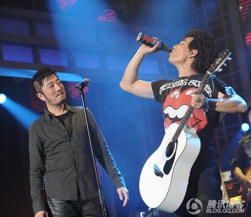 明星背后的明星 盘点十大歌手的御用填词人_