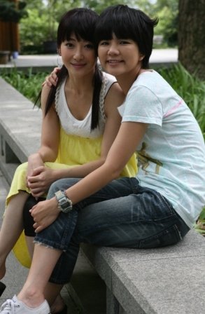 《就想赖着你》盗版疯行 陈紫函呼吁观众看电视_娱乐_腾讯网