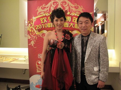 组图:曾黎黄渤春晚现场拼歌舞 新剧再回旧上海_娱乐_腾讯网