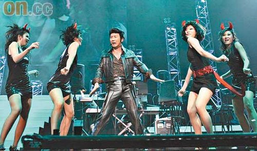 许冠杰吸金两千万赌城派钱 李香凝任嘉宾(图)