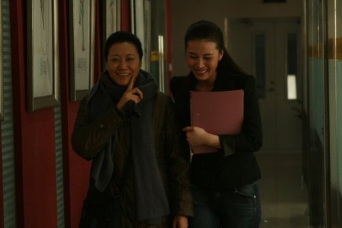 《爱的方向盘》北京热拍 王丽云张宁益情如母女