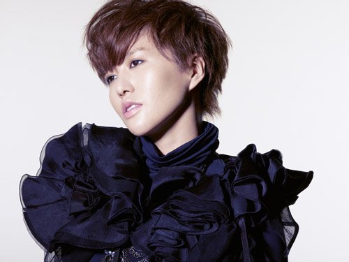 谭维维新单曲曝光 称和高晓松汪峰合作是福气