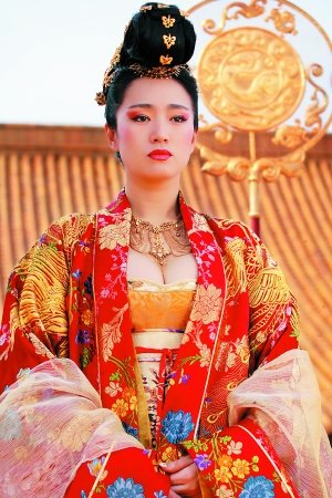 《<em>杨门女将</em>》五巨星 5月开机只有巩俐答应出演