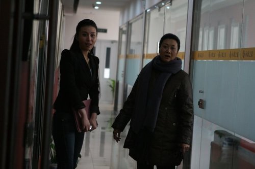 张宁益紧握“爱的方向盘” 闭口不谈伤心往事