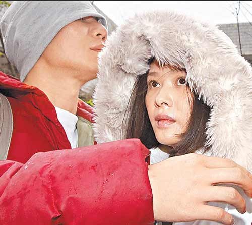 萧淑慎神情木然抛出忧郁症 “忘记吸毒”谋脱罪