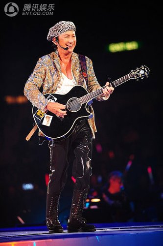 许冠杰4月3日广州开唱 以“难忘往日情”为主题