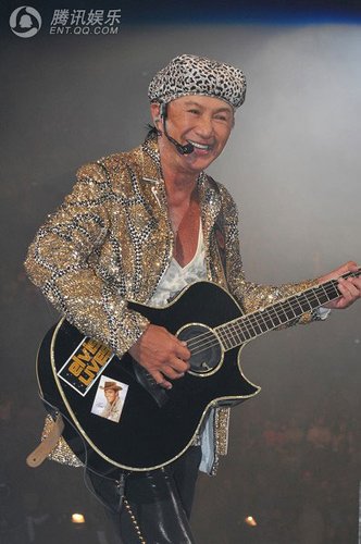 许冠杰4月3日广州开唱 以“难忘往日情”为主题